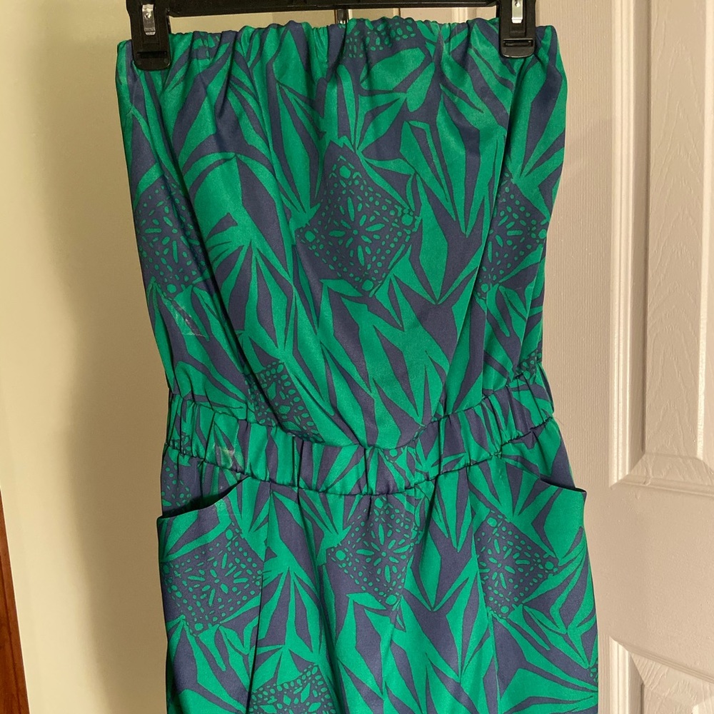 Strapless dress with pockets